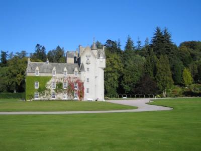 Ballindalloch Castle