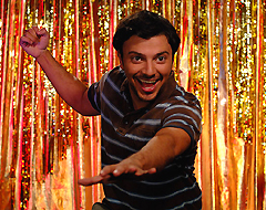 Sam Golzari als Omer Obeidi in "American Dreamz" Sam Golzari als Omer Obeidi in "American Dreamz"