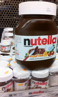 Nutella: Foto von Nic Sherman; lizensiert unter Creative Commons Attribution-NonCommercial-ShareAlike 2.0 Generic; Link: www.flickr.com/photos/nicksherman/6557828889/