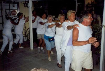 06_12_01white_polonaise
