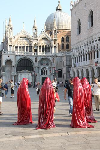 contemporary-art-biennale-show-project-venice-san-marco-manfred-kielnhofer
