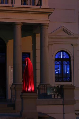 light-art-1st-glow-artstays-ptuj-illumination-Mounty-R-P-Zentara-Manfred-Kielnhofer