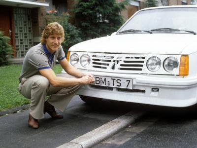 Toni-Schumacher-Opel-1280