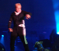 keith flint of prodigy screams as usual keith flint of prodigy screams as usual