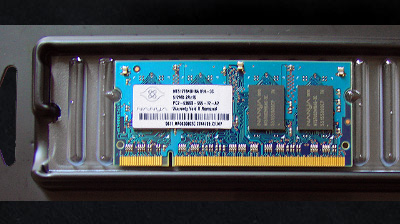 512 MB DDR2 CL5 SO-DIMM PC2-5300 (667MHz), 200 Pin