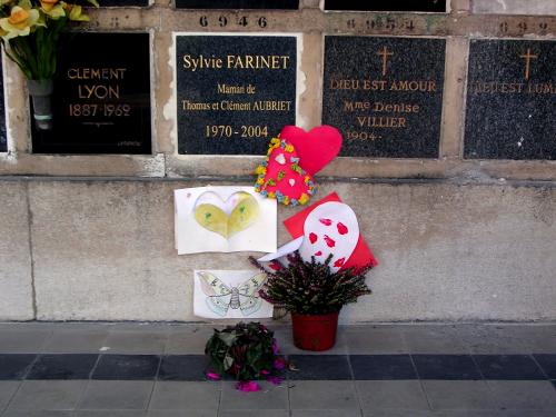 auf dem pariser friedhof père-lachaise