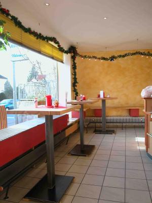 Endlich hats bei Dieners richtig Platz zum richtig lange hocken!