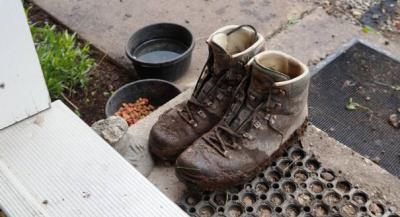 Vollgematschte Arbeitsschuhe Vollgematschte Arbeitsschuhe