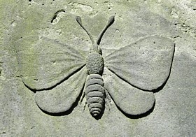 105_symbol_schmetterling_grabmal