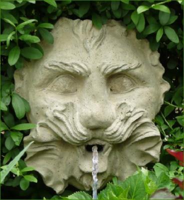 Wasserspeier von www.atelierwenzel.de Wasserspeier von www.atelierwenzel.de