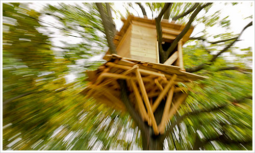 Ein baumhaus im Tiergarten von Berlin