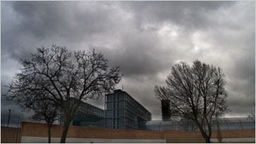 Der Berliner Hauptbahnhof aus Gefängnissicht