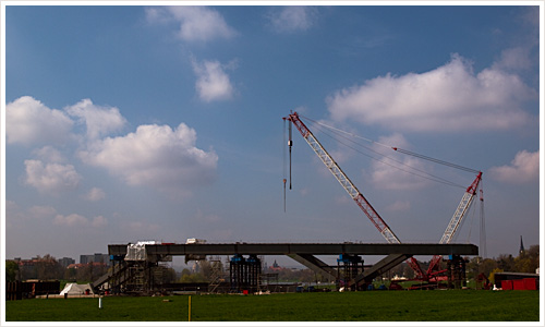 Die Elbschlößchenbrücke im Bau