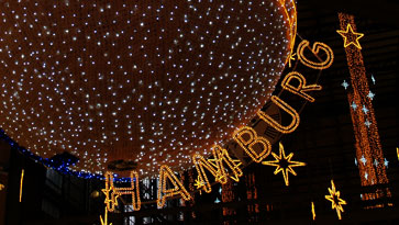 Weihnachtsbeleuchtung im Hamburger Hauptbahnhof