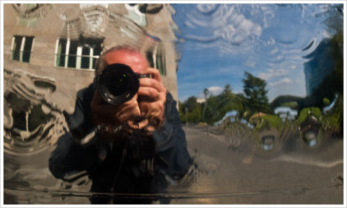 Selbstportrait in der Spiegelkugel Selbstportrait in der Spiegelkugel