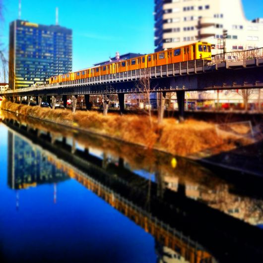 U 1 am Halleschen Tor in Tilt-Shift Optik