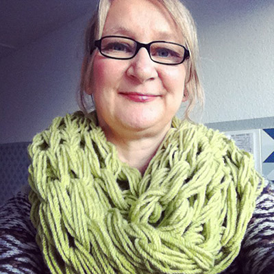 Armknitted scarf by wollvictim on instagram